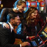 How do online lottery accounts deliver prize win alerts?